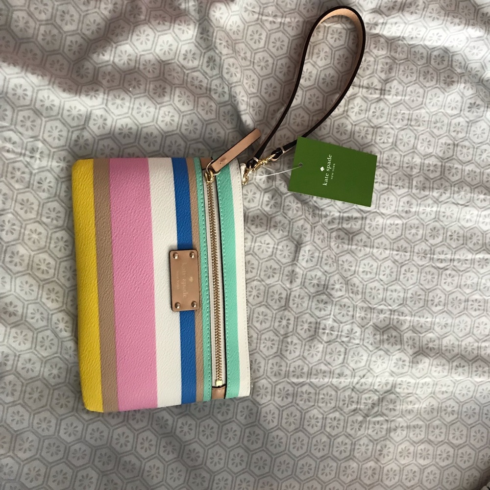 NWT Kate Spade Dunestripe wristlet